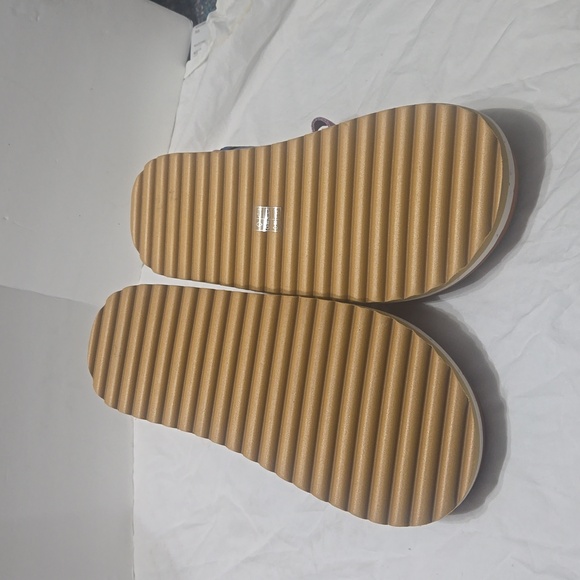 Coachtopia Strappy Sandal US W7 / M5 Burnished Amber/Violet Multi EUC - Picture 6 of 12